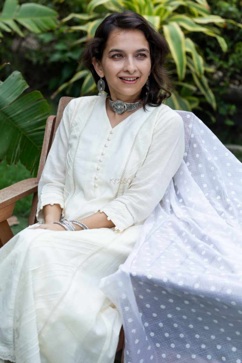 Image for Kusvaa Ws1031 Hiren Cotton Schiffli Complete Suit Set Sitting