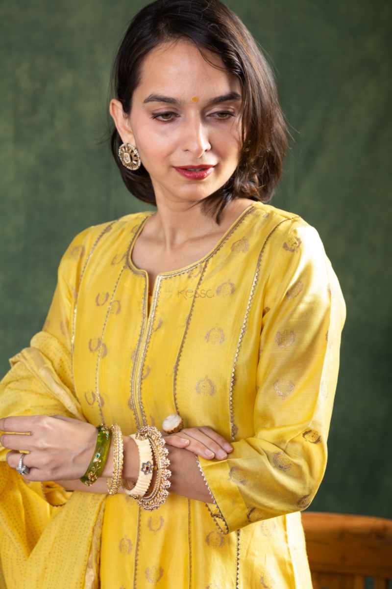 Image for Kusvaa Vcr231 Despina Chanderi Kurta Dupatta Set Closeup