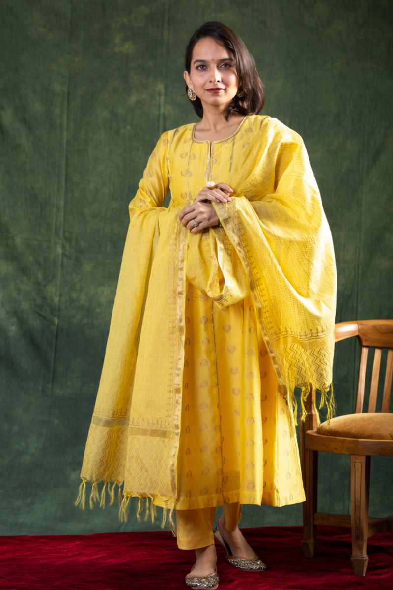 Image for Kusvaa Vcr231 Despina Chanderi Kurta Dupatta Set Featured
