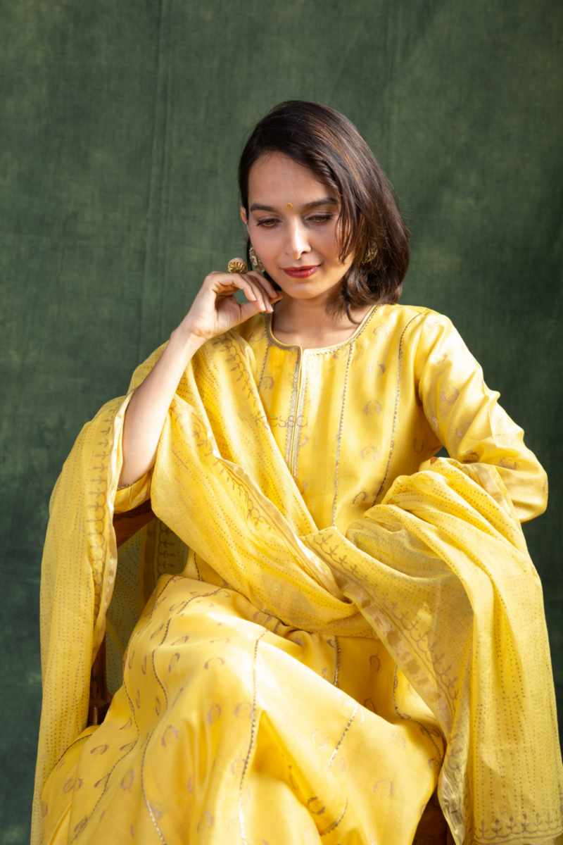 Image for Kusvaa Vcr231 Despina Chanderi Kurta Dupatta Set Sitting
