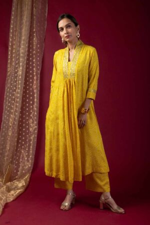 Image for Kusvaa Cood009 Sarisha Muslin Kurta Palazzo Set Side New