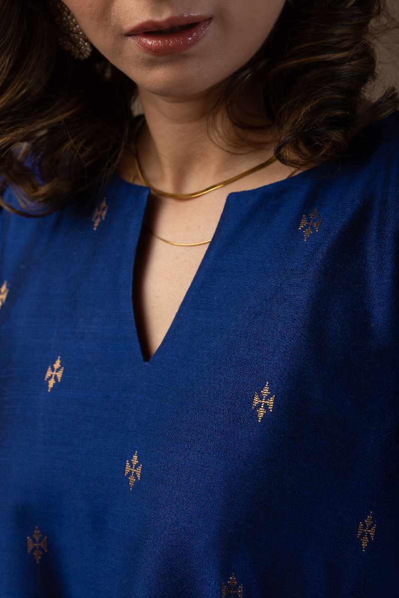 Image for Kusvaa Cood034 Urvashi Cotton Silk Kurta Pant Set Closeup