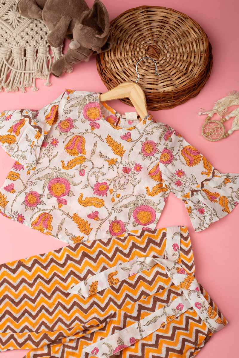 Image for Kusvaa Grw023 Rupashi Cotton Girls Top Pant Set Closeup