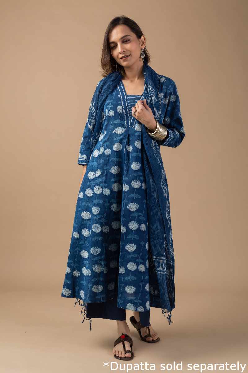 Image for Kusvaa Wkr059 Nisha Cotton Handblock Kurta Sitting New