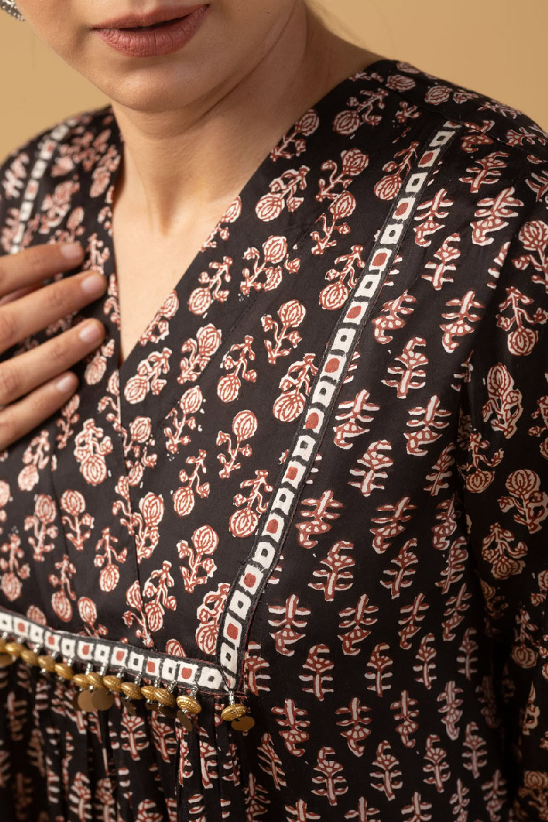 Image for Kusvaa Dr017 Reema Handblock Cotton Dress Neck