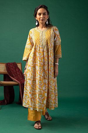 Image for Kusvaa Wkr187 Darpana Cotton Block Print Kurta Front