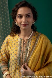 Image for Kusvaa Wkr192 Aarin Chanderi Straight Fit Kurta Featured