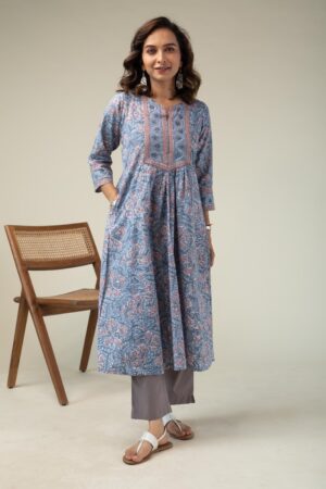 Image for Kusvaa Wkr194 Iravati Cotton Block Print Kurta Side New