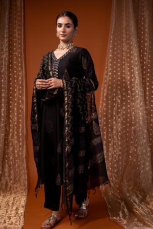 Image for Kusvaa Kds021 Siyanshi Kurta With Dupatta Set Side