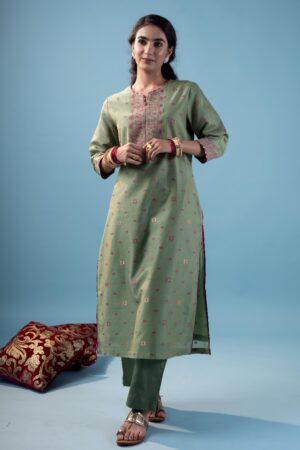Image for Kusvaa Wkr212 Aarna Chanderi Jamdaai Kurta Side