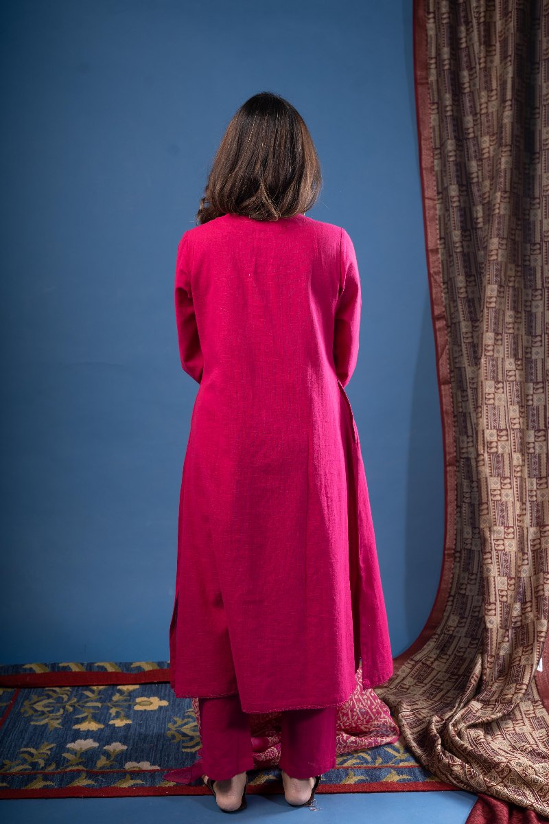 Image for Kusvaa Cood118 Sejal Handloom Cotton Kurta Pant Set Back