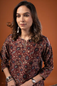 Image for Kusvaa Wkr251 Aurika Chanderi Straight Kurta Featured