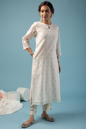 Image for Kusvaa Wkr140 Yamuna Chanderi Straight Kurta Side