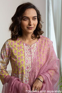Image for Kusvaa Wkr172 Pakhi Cotton Straight Fit Kurta Featured
