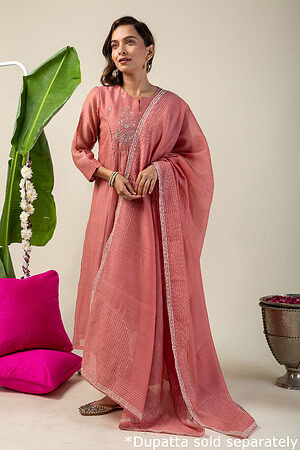 Image for Kusvaa Cood099 Srijachanderi Kurta Pant Set Side