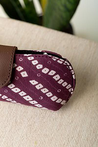 Image for Kusvaa Eyc019 Chashm E Baddoor Sunglass Spectacles Cover Closeup