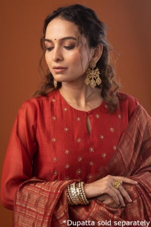 Image for Kusvaa Cood106 Trishira Chanderi Kurta Pant Set Featured